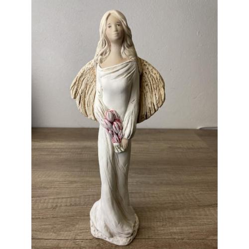 Anděl umělý kámen 34cm držící růže - 1071