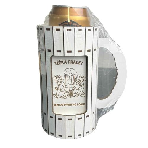 Dřevěný korbel s pivem 0,5L - Těžká práce?