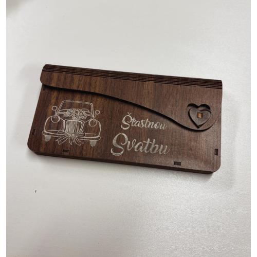 Dřevěná obálka na peníze hnědá 20x10cm - Šťastnou svatbu